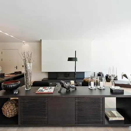 Central With Picturesque Mountain & Lake Views סנט מוריץ