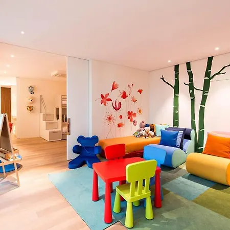 Central With Picturesque Mountain & Lake Views * סנט מוריץ